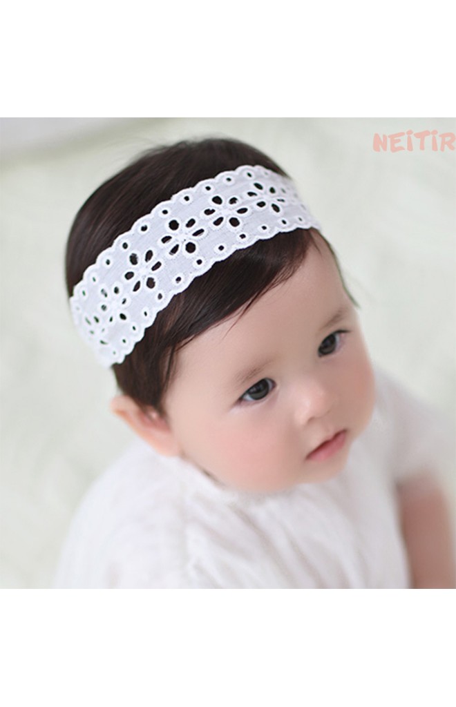 แถบผ้าคาดผมลูกไม้ฉลุสีครีมด้านหลังแต่งโบว์น่ารัก Angel Neitiri