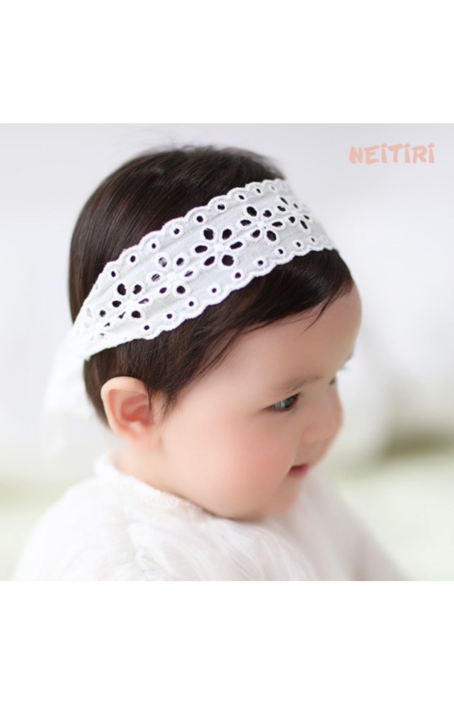 แถบผ้าคาดผมลูกไม้ฉลุสีครีมด้านหลังแต่งโบว์น่ารัก Angel Neitiri