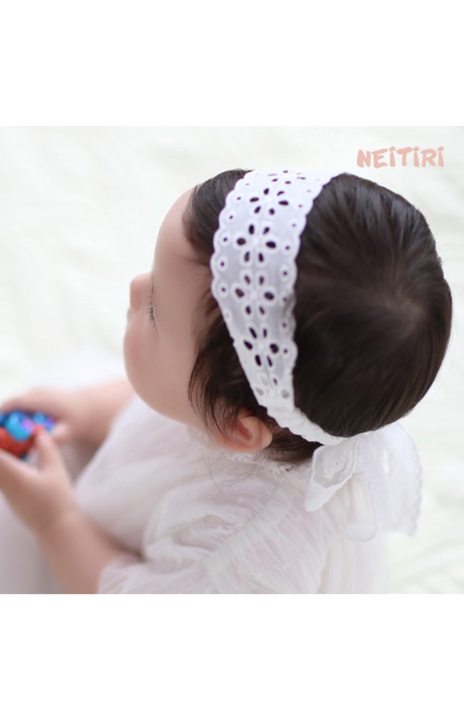 แถบผ้าคาดผมลูกไม้ฉลุสีครีมด้านหลังแต่งโบว์น่ารัก Angel Neitiri