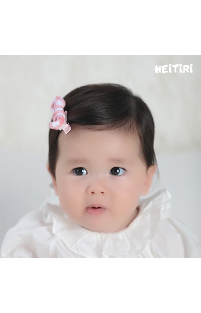 กิ๊บเด็กโบว์ผ้าฝ้ายลายตาราง เซ็ต 3 ตัว สีแดง ดำ และ ชมพู Angel Neitiri