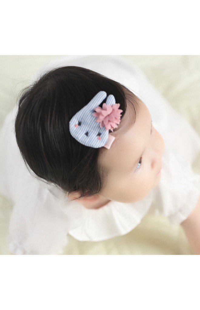 กิ๊บกระต่ายน้อยลายทางแต่งดอกไม้ฟู เซ็ต 2 สี Angel Neitiri