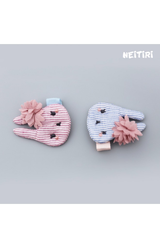 กิ๊บกระต่ายน้อยลายทางแต่งดอกไม้ฟู เซ็ต 2 สี Angel Neitiri