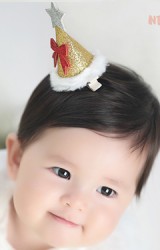 กิ๊บเด็กกรวยยอดแหลมสีบรอนซ์ทองแต่งโบว์แดงและดาวเงิน Angel Neitiri