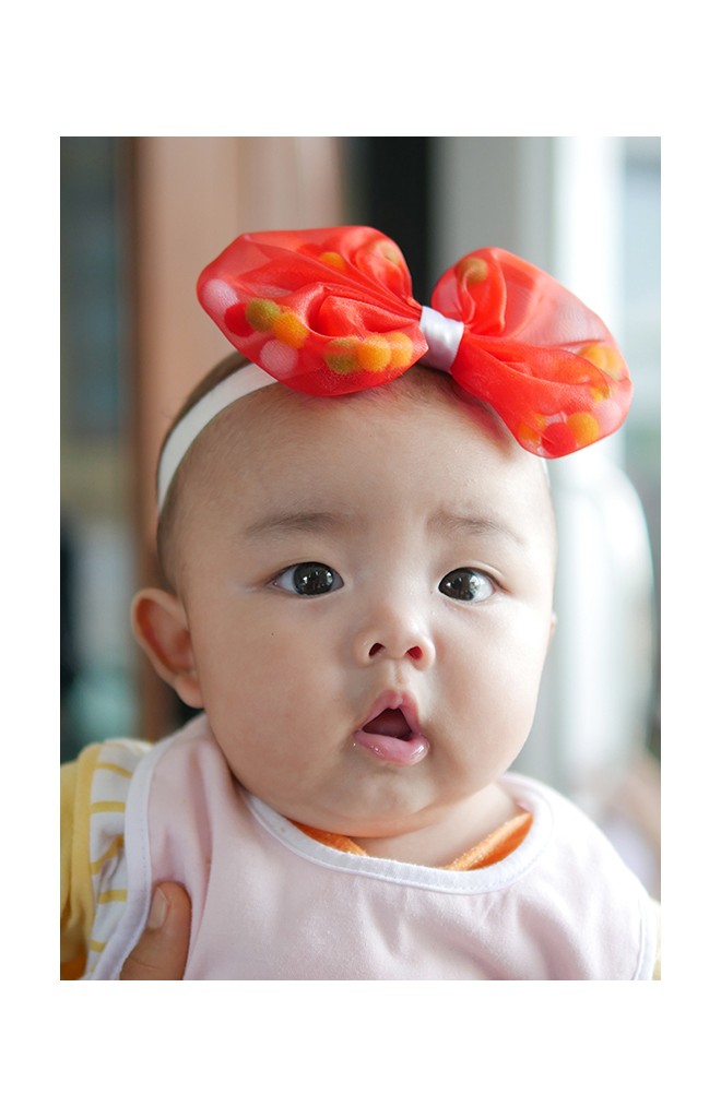 สายคาดผมโบว์ใหญ่ด้านในแต่งลูกบอลหลากสี สายยืดสีขาว