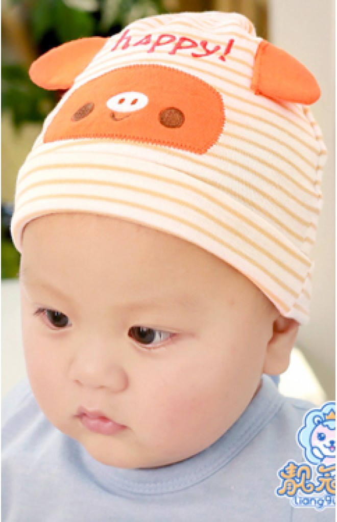 หมวกบีนนี่หมูน้อยปัก happy หมวกบีนนี่หมูน้อยปัก happy