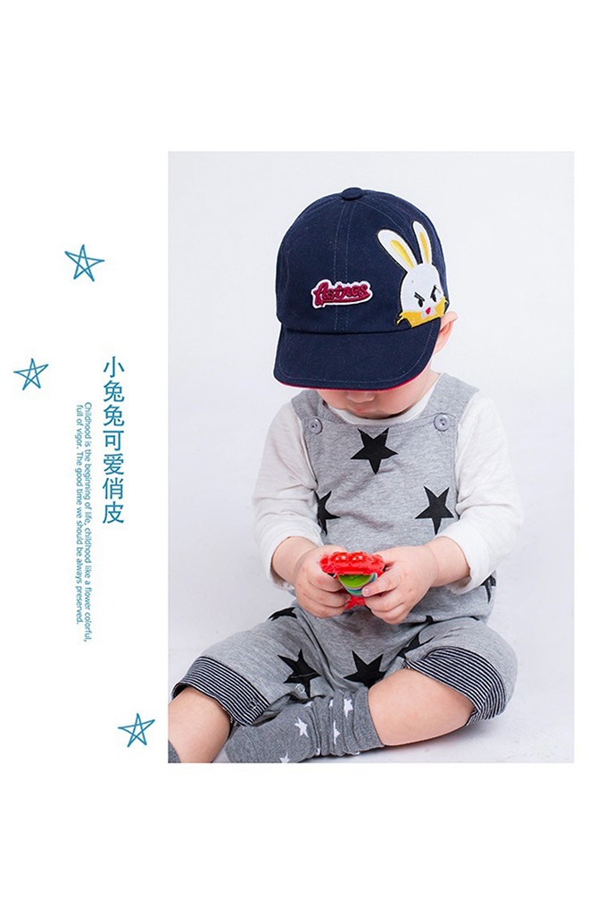 หมวกแก๊ปปักหน้ากระต่ายน้อย จาก KUKUJI