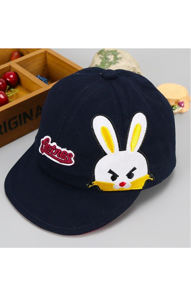 หมวกแก๊ปปักหน้ากระต่ายน้อย จาก KUKUJI