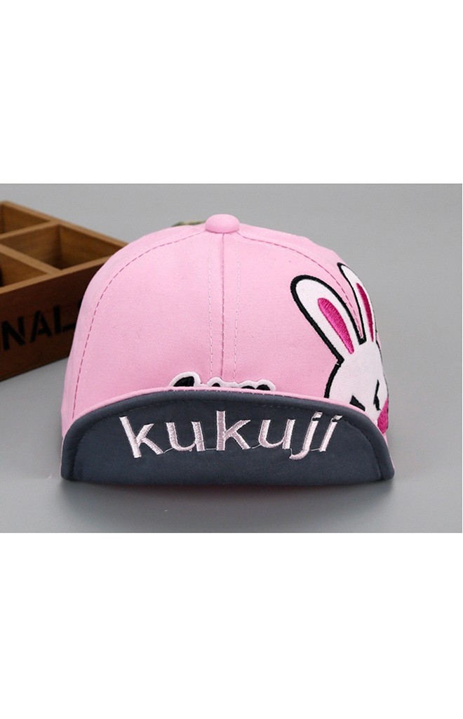 หมวกแก๊ปปักหน้ากระต่ายน้อย จาก KUKUJI