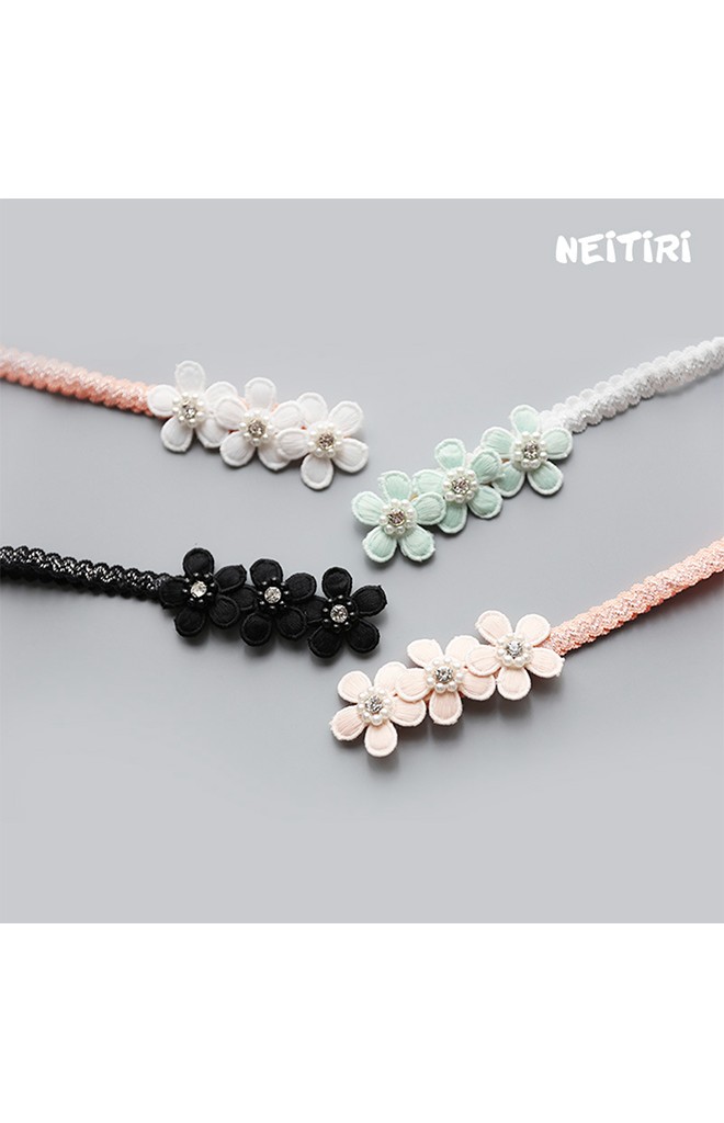 สายคาดผมดอกไม้เรียง 3 ดอกแต่งเกสรมุก Angel Neitiri