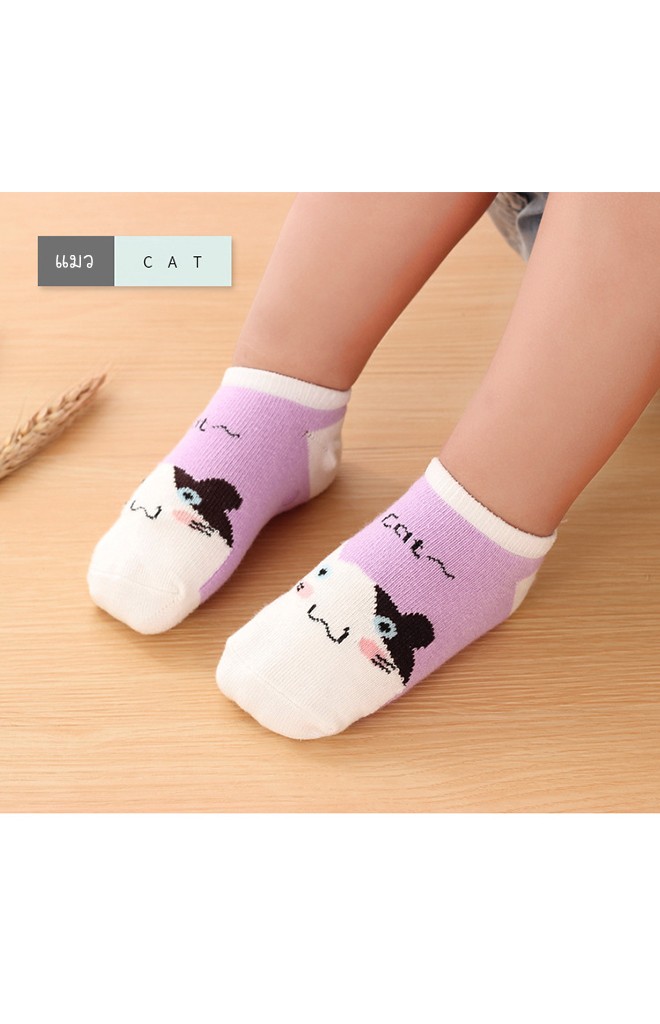 ถุงเท้าเด็กลายหน้ารูปสัตว์สีสันสดใส ตัดขอบสีขาว มีกันลื่น