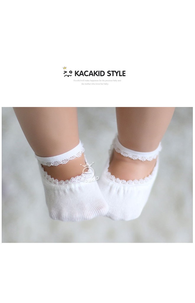 ถุงเท้าเด็กหญิงมีสายคาดช่วงข้อเท้าแต่งลูกไม้ขอบ Kacakid