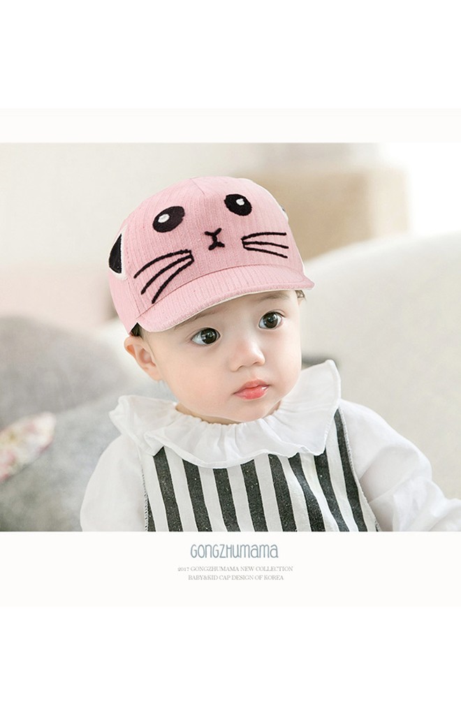 หมวกแก๊ปแมวผ้าลูกฟูก ใต้หมวกแต่งอักษร HAPPY จาก GZMM