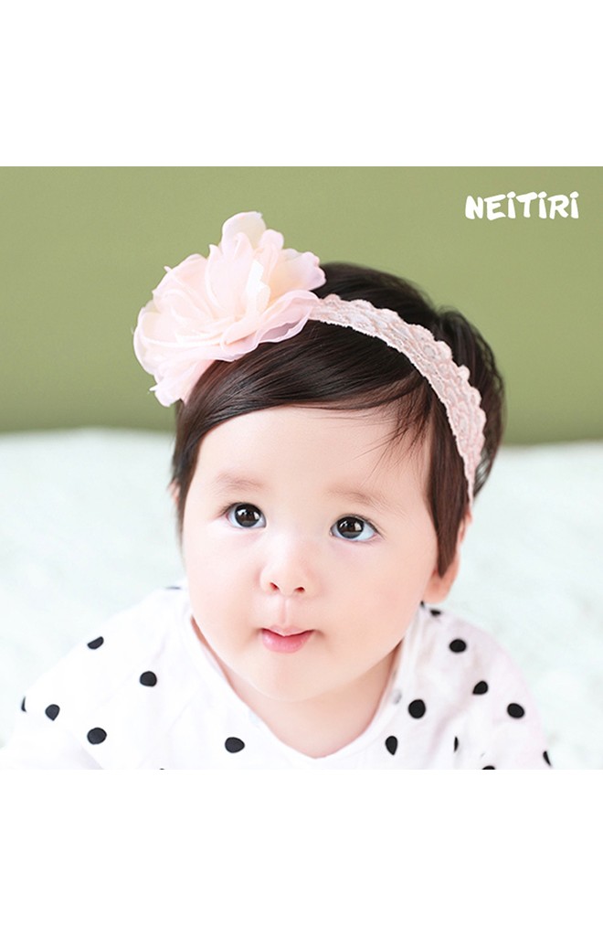 ผ้าคาดผมเด็กหญิงดอกไม้ฟูแต่งโบว์เล็กๆ น่ารัก Angel Neitiri
