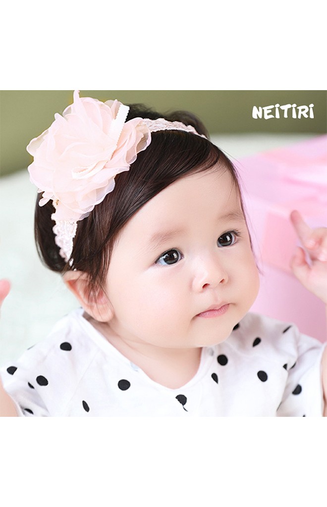 ผ้าคาดผมเด็กหญิงดอกไม้ฟูแต่งโบว์เล็กๆ น่ารัก Angel Neitiri