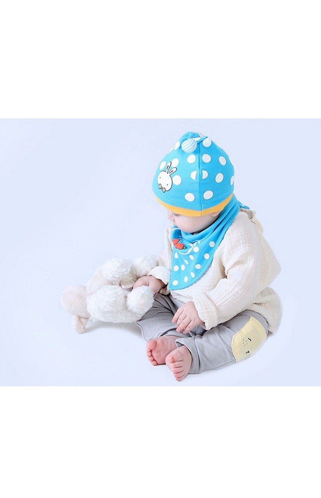 เซ็ตหมวกลายจุดสกรีนรูปกระต่ายน้อยและแครอท จาก MILKY FRIENDS
