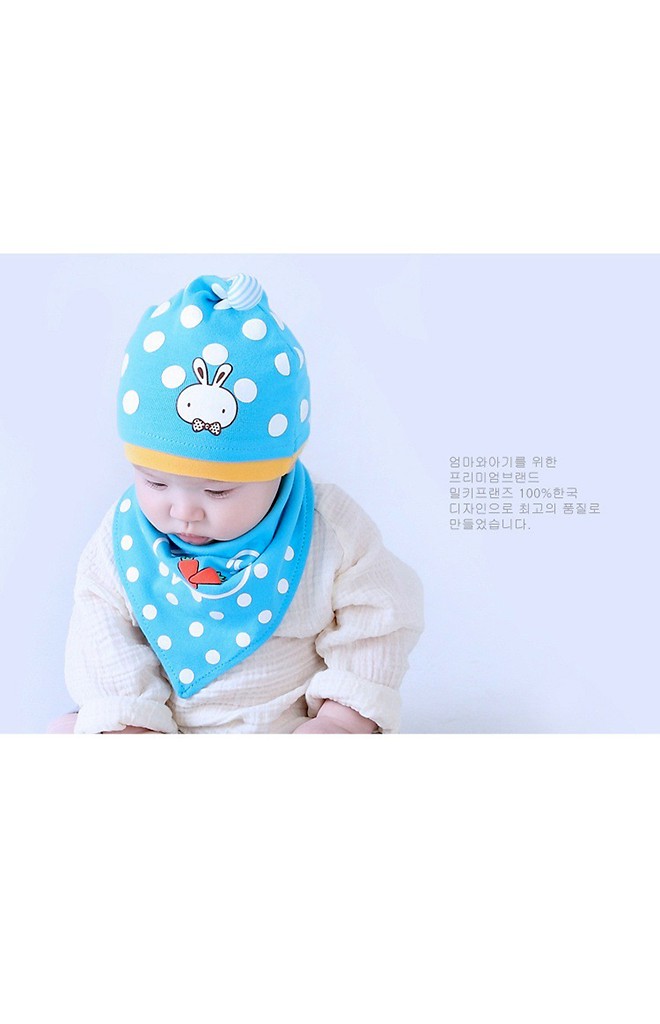 เซ็ตหมวกลายจุดสกรีนรูปกระต่ายน้อยและแครอท จาก MILKY FRIENDS