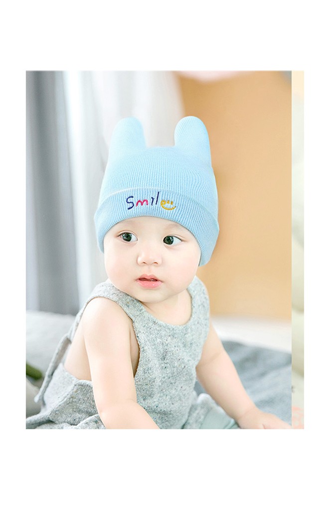 หมวกไหมพรมหูตั้งพับขอบปัก Smile จาก GZMM