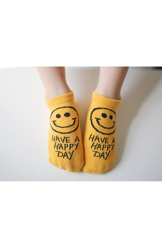 เซ็ตถุงเท้าเด็กแพ็ค 3 คู่ ลายหน้ายิ้มอักษร HAVE A HAPPY DAY