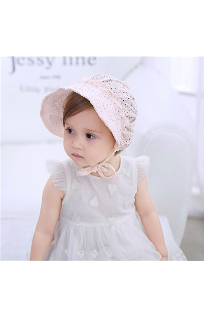 หมวกบอนเนตลูกไม้หวานปีกด้านหน้า
