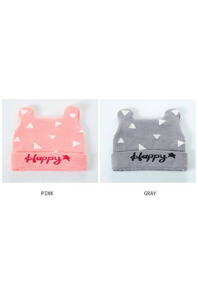 หมวกบีนนี่หูกระต่ายลายสามเหลี่ยมอักษร Happy จาก GZMM