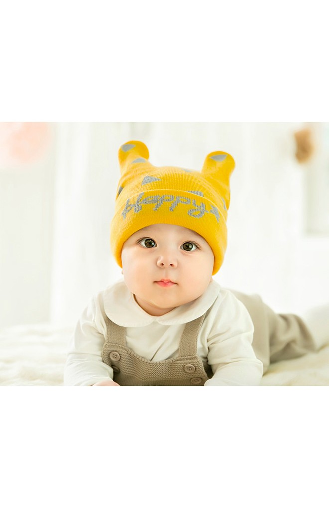 หมวกบีนนี่หูกระต่ายลายสามเหลี่ยมอักษร Happy จาก GZMM