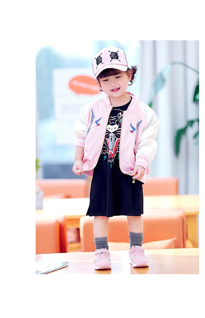 หมวกแก๊ปเด็กปักกุหลาบดำ จาก GZMM