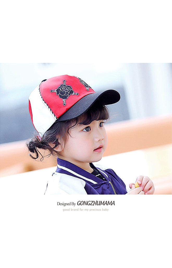 หมวกแก๊ปเด็กปักกุหลาบดำ จาก GZMM