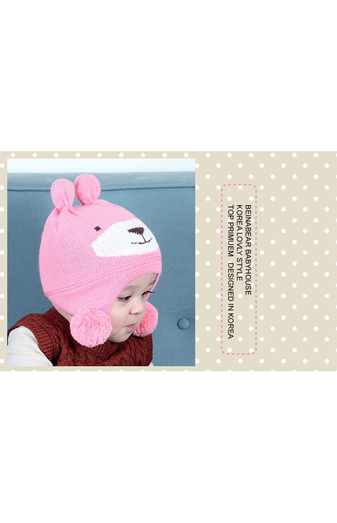 หมวกไหมพรมหน้าหมีน้อยด้านข้างแต่งปอมปอม BEINABEAR