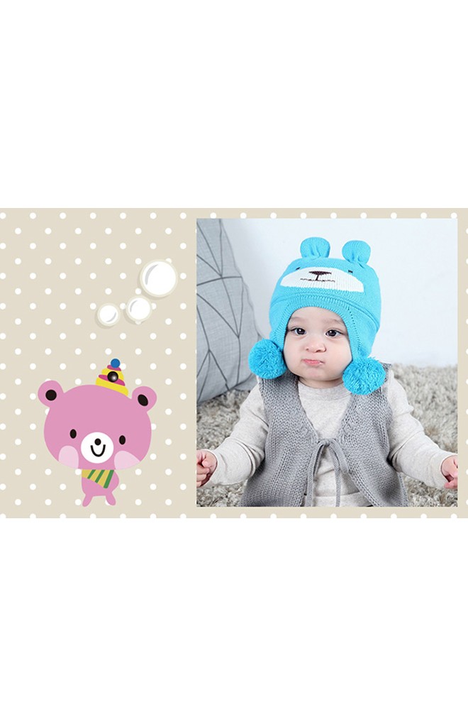 หมวกไหมพรมหน้าหมีน้อยด้านข้างแต่งปอมปอม BEINABEAR
