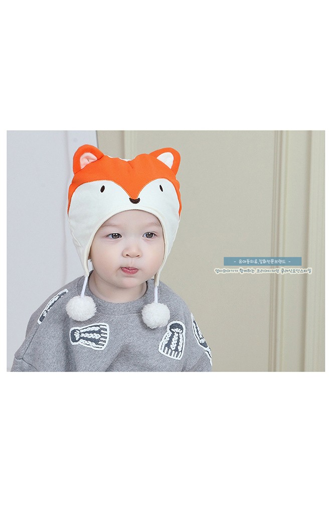 หมวกจิ้งจอกน้อยสีส้มสดใส