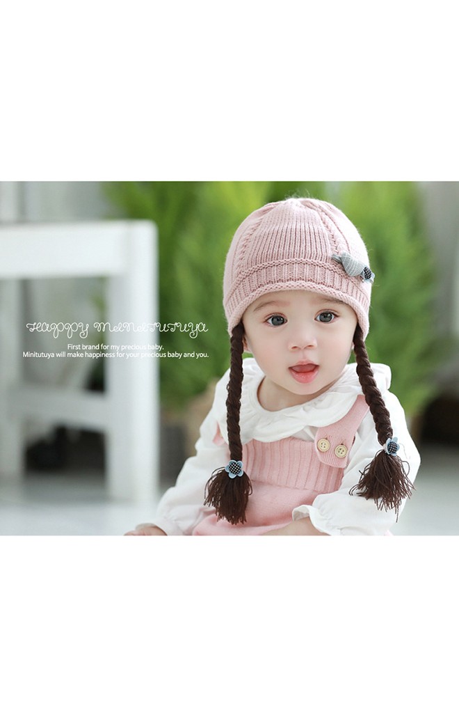 หมวกไหมพรมเปียแต่งกิ๊บหัวใจและดอกไม้ TUTUYA