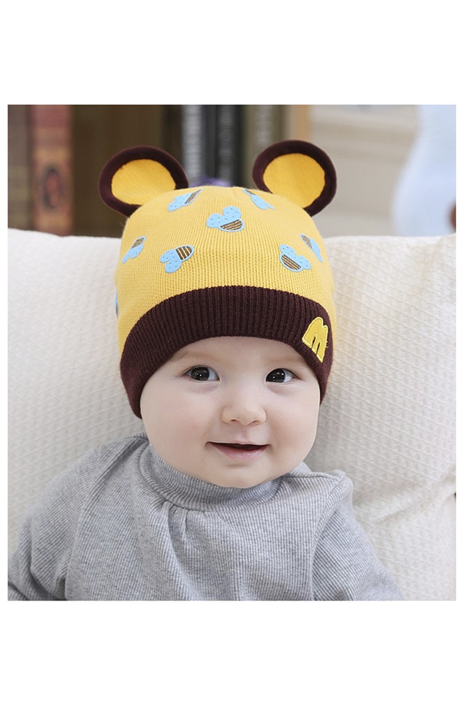 หมวกไหมพรมลายมิกกี้แต่งหูน่ารักๆ แต่งอักษร M