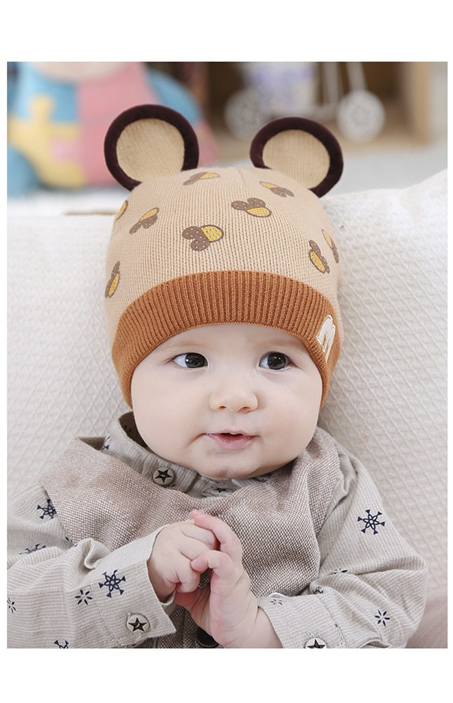 หมวกไหมพรมลายมิกกี้แต่งหูน่ารักๆ แต่งอักษร M