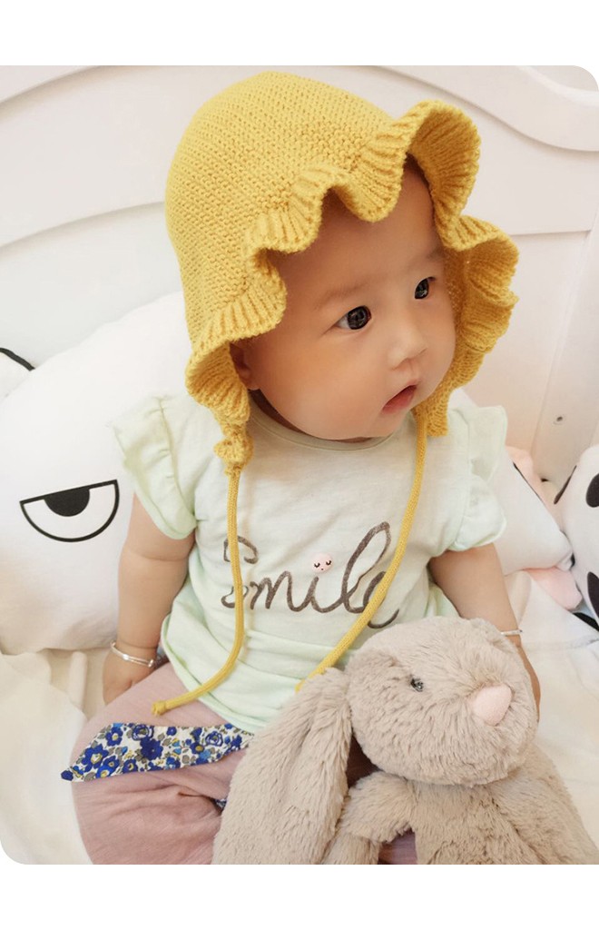 หมวกบอนเน็ตไหมพรมขอบระบายมีสายผูกใต้คาง