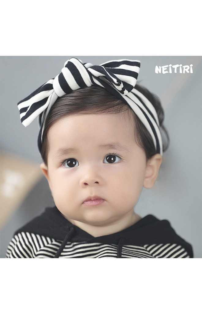ผ้าคาดผมโบว์ใหญ่ลายทาง จาก Angel Neitiri
