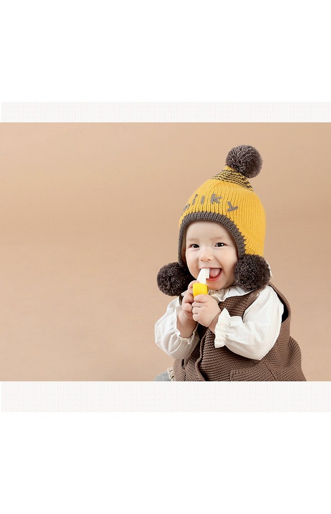 หมวกไหมพรม milky แต่งปอมปอม