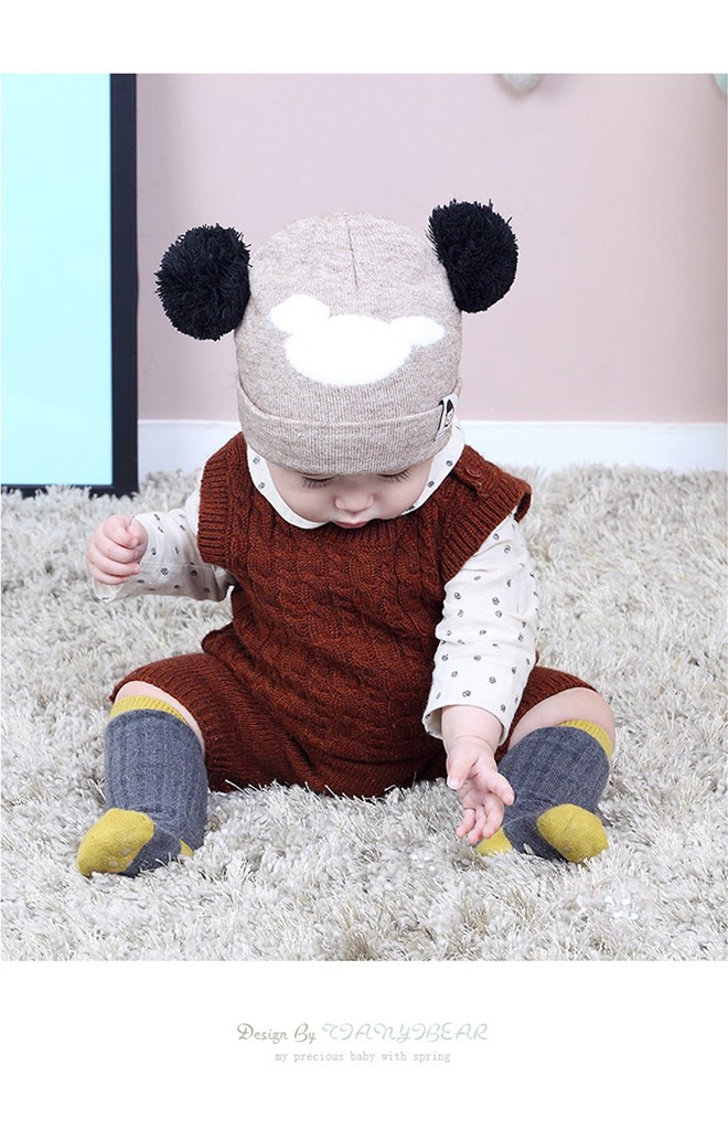 หมวกบีนนี่ลายมิกกี้แต่งหูปอมปอม TIANYIBEAR