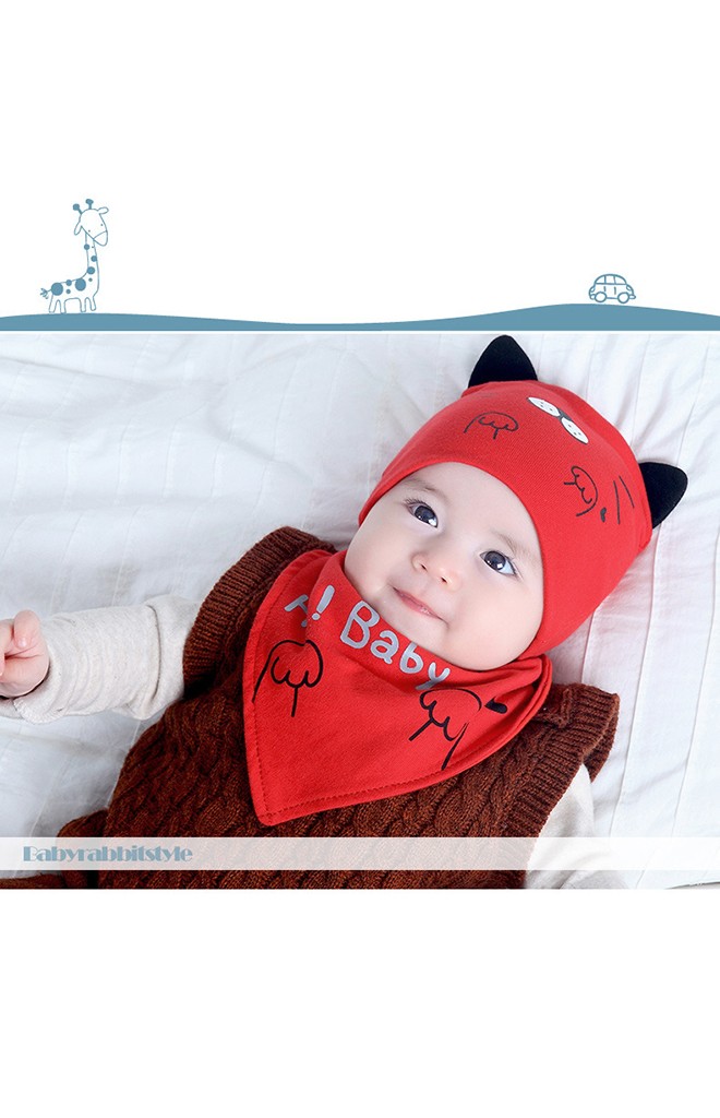 เซ็ตหมวกแมวน้อยพร้อมผ้ากันเปื้อนสามเหลี่ยม Hi! Baby
