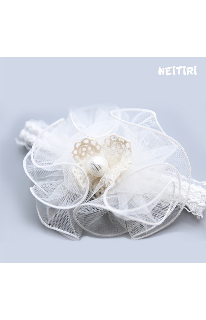 สายคาดผมดอกไม้ใหญ่ผ้าโปร่ง ตรงกลางแต่งลูกไม้ Angel Neitiri
