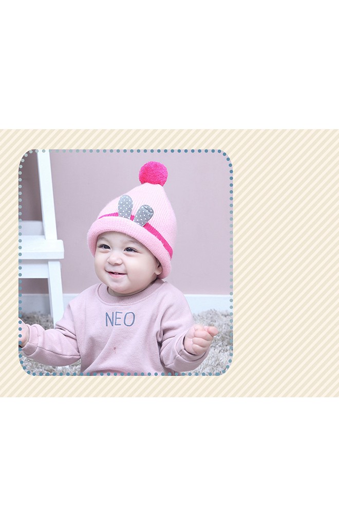 หมวกไหมพรมขอบม้วนแต่งหูกระต่ายน้อย