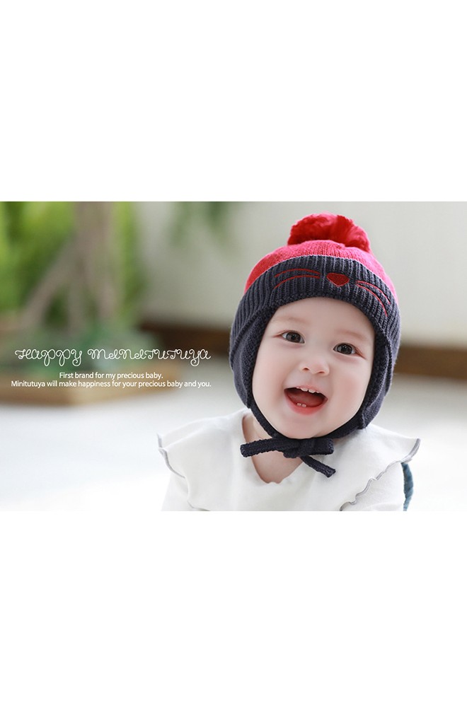 หมวกไหมพรมหน้าแมว บนแต่งปอมปอม TUTUYA