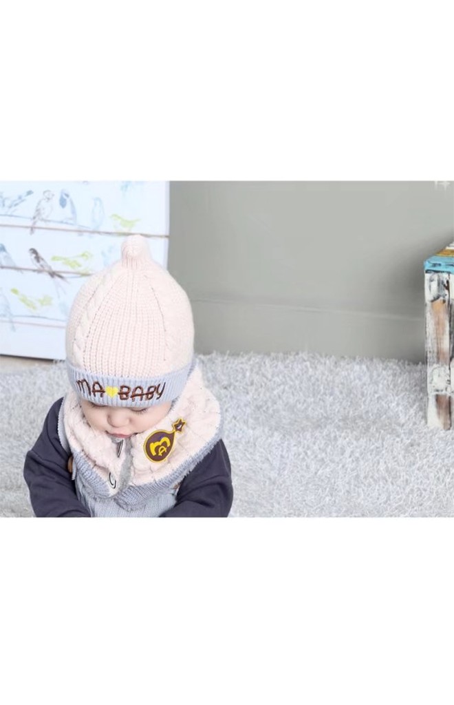 เซ็ตหมวกไหมพรมยอดแหลมปัก MA love BABY