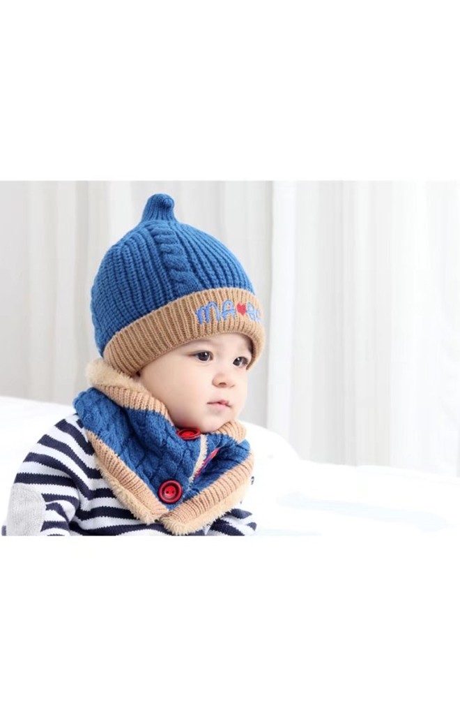 เซ็ตหมวกไหมพรมยอดแหลมปัก MA love BABY