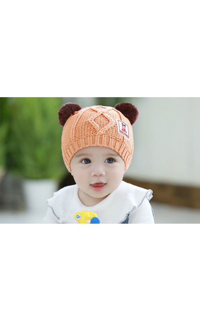 หมวกไหมพรมสีส้มแต่งหูปอมด้านบน ด้านหน้าแต่งรูปกวาง TUTUYA