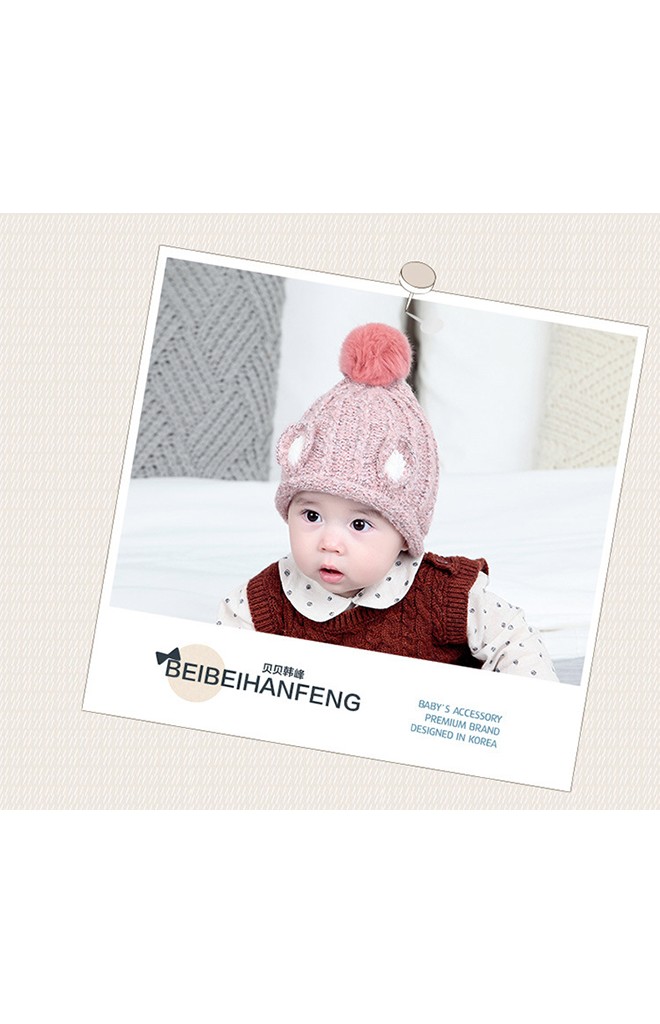 หมวกไหมพรมสีเหลือบหน้าแต่งหูกลมๆ น่ารัก
