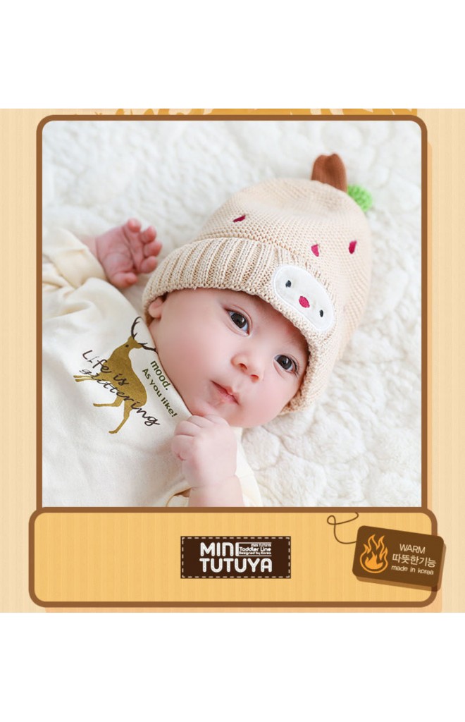 หมวกไหมพรมสีเบจปักฝนดาวตกและหน้าตุ๊กตา TUTUYA
