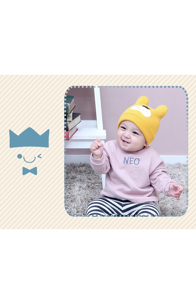 หมวกบีนนี่สกรีนหน้ายิ้มใส่มงกุฎ จาก keaibeibei