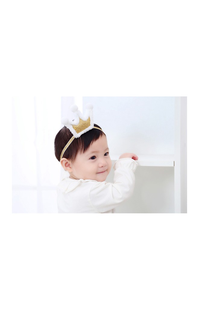 สายคาดผมมงกุฎปลายแต่งปอมปอมขาว