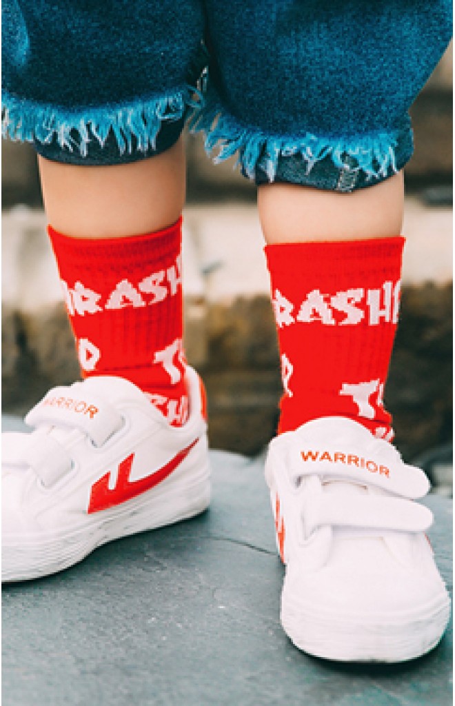 ถุงเท้าเด็กลายอักษร THRASHER ไม่มีกันลื่น ถุงเท้าเด็กลายอักษร THRASHER ไม่มีกันลื่น