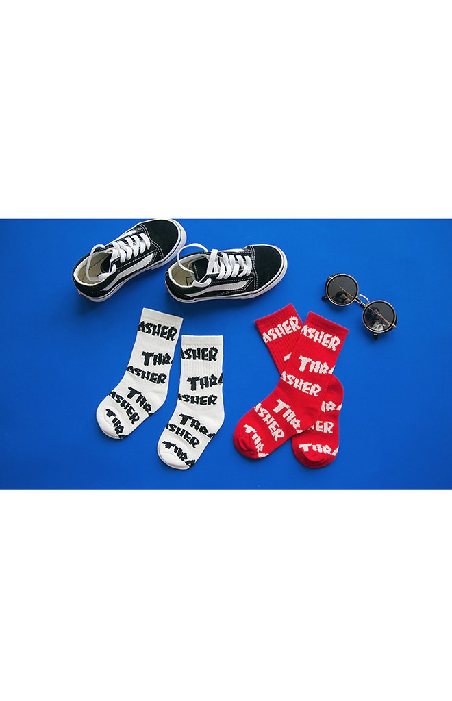 ถุงเท้าเด็กลายอักษร THRASHER ไม่มีกันลื่น